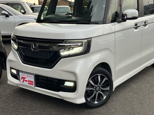 N-BOXカスタム G・Lホンダセンシング 衝突被害軽減ブレーキ レーンアシスト ナビ ワンセグTV Bluetooth DVD バックカメラ ETC 両側電動スライドドア 前後ドラレコ オートHIDライト(5枚目)