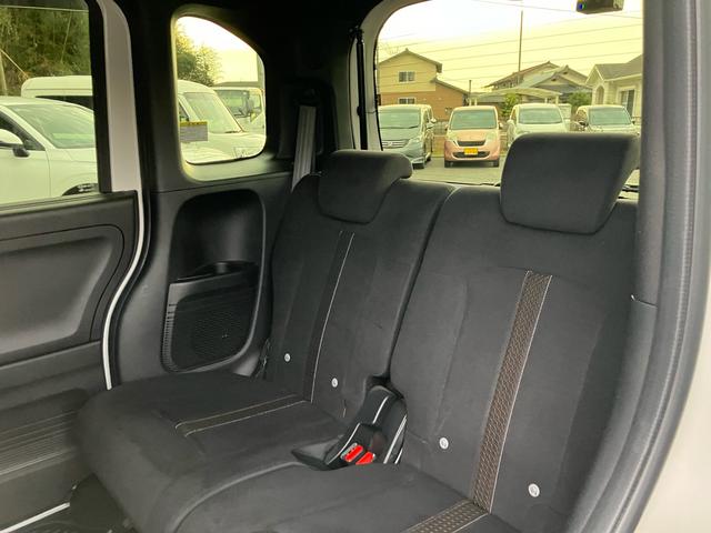 N-BOXカスタム G・Lホンダセンシング 衝突被害軽減ブレーキ レーンアシスト ナビ ワンセグTV Bluetooth DVD バックカメラ ETC 両側電動スライドドア 前後ドラレコ オートHIDライト(13枚目)