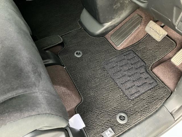 N-BOXカスタム G・Lホンダセンシング 衝突被害軽減ブレーキ レーンアシスト ナビ ワンセグTV Bluetooth DVD バックカメラ ETC 両側電動スライドドア 前後ドラレコ オートHIDライト(26枚目)
