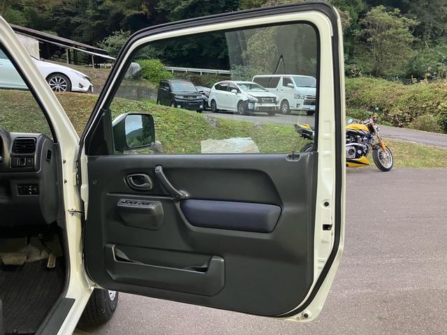 ジムニー XC 4WD キーレスエントリー ETC CD再生可能 パワーウィンドウ 衝突安全ボディ 運転席エアバッグ(5枚目)