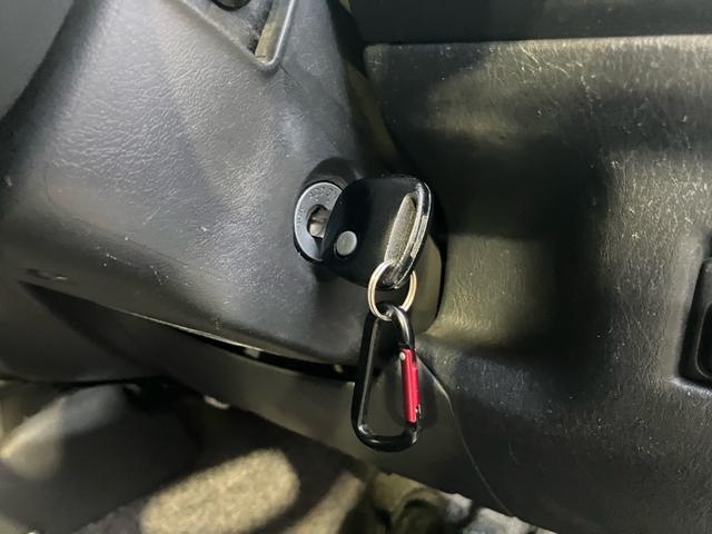 ジムニー XC 4WD キーレスエントリー ETC CD再生可能 パワーウィンドウ 衝突安全ボディ 運転席エアバッグ(16枚目)