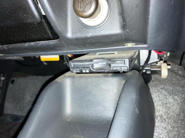 ジムニー XC 4WD キーレスエントリー ETC CD再生可能 パワーウィンドウ 衝突安全ボディ 運転席エアバッグ(20枚目)