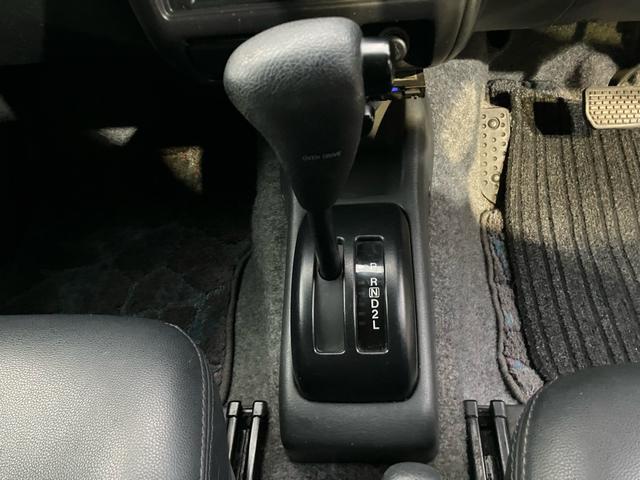 ジムニー XC 4WD キーレスエントリー ETC CD再生可能 パワーウィンドウ 衝突安全ボディ 運転席エアバッグ(22枚目)