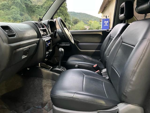 ジムニー XC 4WD キーレスエントリー ETC CD再生可能 パワーウィンドウ 衝突安全ボディ 運転席エアバッグ(25枚目)