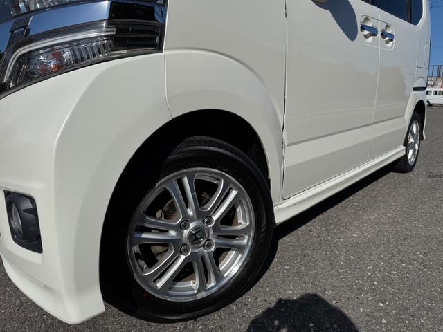 Ｎ－ＢＯＸカスタム Ｇ・Ｌパッケージ　ＳＤナビ　フルセグ　バックカメラ　Ｂｌｕｅｔｏｏｔｈ　両側電動スライドドア　ＤＶＤ　スマートキー　ＨＩＤヘッドライト　ＬＥＤルームランプ（4枚目）