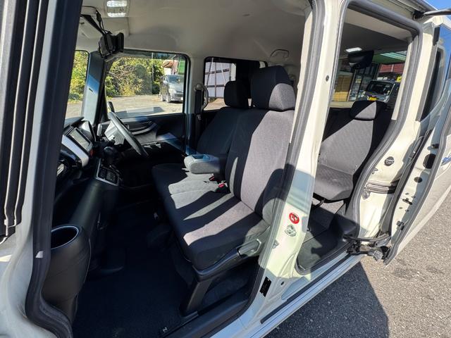 Ｎ－ＢＯＸカスタム Ｇ・Ｌパッケージ　ＳＤナビ　フルセグ　バックカメラ　Ｂｌｕｅｔｏｏｔｈ　両側電動スライドドア　ＤＶＤ　スマートキー　ＨＩＤヘッドライト　ＬＥＤルームランプ（12枚目）