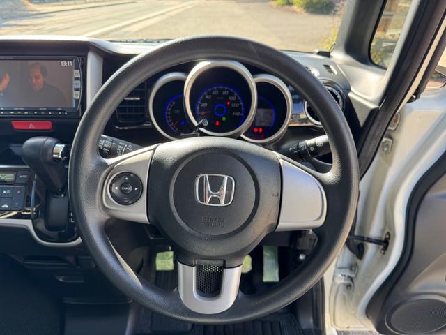 Ｎ－ＢＯＸカスタム Ｇ・Ｌパッケージ　ＳＤナビ　フルセグ　バックカメラ　Ｂｌｕｅｔｏｏｔｈ　両側電動スライドドア　ＤＶＤ　スマートキー　ＨＩＤヘッドライト　ＬＥＤルームランプ（24枚目）