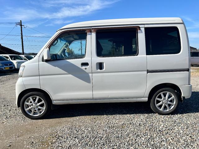 ハイゼットカーゴ クルーズリミテッド　ハイルーフ　社外ナビ（Ｂｌｕｅｔｏｏｔｈ付・フルセグ）　ＥＴＣ　キーレス　電格ミラー　１４インチアルミホイール（6枚目）