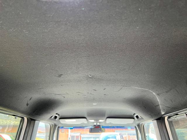 Ｎ－ＢＯＸカスタム Ｇ・Ｌホンダセンシング　２トーン　両側パワースライドドア　社外ナビ（Ｂｌｕｅｔｏｏｔｈ・フルセグ）　ＥＴＣ　バックカメラ　オートハイビーム　オートエアコン　プッシュスタート　クルーズコントロール　純正１４インチアルミホイール（12枚目）