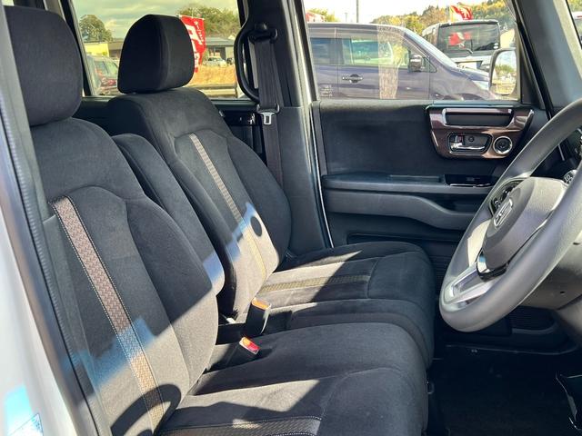 Ｎ－ＢＯＸカスタム Ｇ・Ｌホンダセンシング　２トーン　両側パワースライドドア　社外ナビ（Ｂｌｕｅｔｏｏｔｈ・フルセグ）　ＥＴＣ　バックカメラ　オートハイビーム　オートエアコン　プッシュスタート　クルーズコントロール　純正１４インチアルミホイール（16枚目）