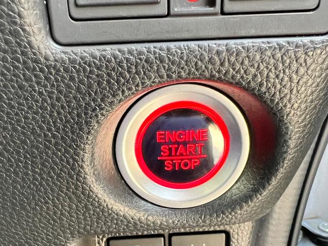 Ｎ－ＢＯＸカスタム Ｇ・Ｌホンダセンシング　２トーン　両側パワースライドドア　社外ナビ（Ｂｌｕｅｔｏｏｔｈ・フルセグ）　ＥＴＣ　バックカメラ　オートハイビーム　オートエアコン　プッシュスタート　クルーズコントロール　純正１４インチアルミホイール（25枚目）