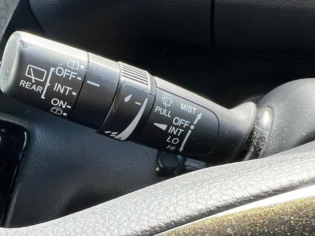 Ｎ－ＢＯＸカスタム Ｇ・Ｌホンダセンシング　２トーン　両側パワースライドドア　社外ナビ（Ｂｌｕｅｔｏｏｔｈ・フルセグ）　ＥＴＣ　バックカメラ　オートハイビーム　オートエアコン　プッシュスタート　クルーズコントロール　純正１４インチアルミホイール（31枚目）