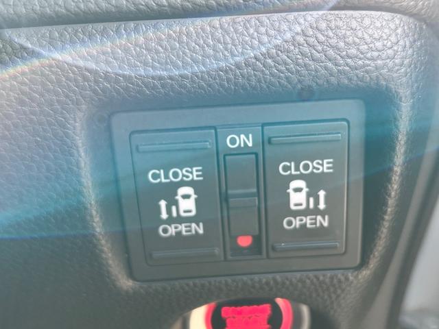 Ｎ－ＢＯＸカスタム Ｇ・Ｌホンダセンシング　２トーン　両側パワースライドドア　社外ナビ（Ｂｌｕｅｔｏｏｔｈ・フルセグ）　ＥＴＣ　バックカメラ　オートハイビーム　オートエアコン　プッシュスタート　クルーズコントロール　純正１４インチアルミホイール（32枚目）