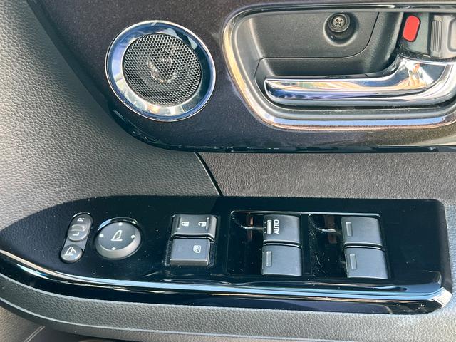 Ｎ－ＢＯＸカスタム Ｇ・Ｌホンダセンシング　２トーン　両側パワースライドドア　社外ナビ（Ｂｌｕｅｔｏｏｔｈ・フルセグ）　ＥＴＣ　バックカメラ　オートハイビーム　オートエアコン　プッシュスタート　クルーズコントロール　純正１４インチアルミホイール（34枚目）
