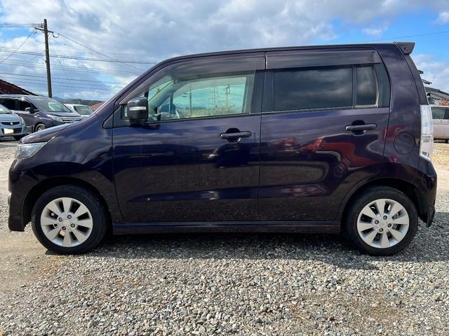 ワゴンＲスティングレー リミテッドＩＩ　純正ナビ（ワンセグＴＶ）　ＥＴＣ　バックカメラ　オートエアコン　オートライト　プッシュスタート　運転席のみシートヒーター　１４インチアルミホイール（6枚目）