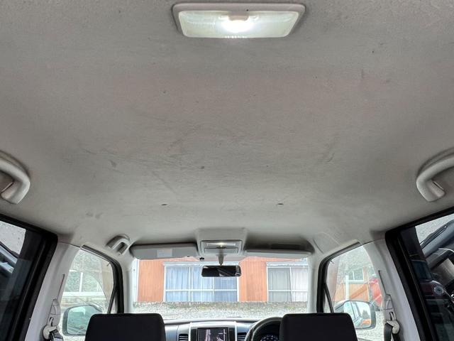 ワゴンＲスティングレー リミテッドＩＩ　純正ナビ（ワンセグＴＶ）　ＥＴＣ　バックカメラ　オートエアコン　オートライト　プッシュスタート　運転席のみシートヒーター　１４インチアルミホイール（10枚目）