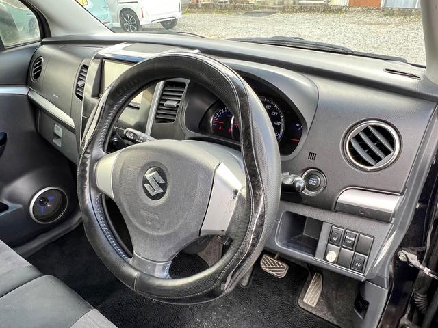 ワゴンＲスティングレー リミテッドＩＩ　純正ナビ（ワンセグＴＶ）　ＥＴＣ　バックカメラ　オートエアコン　オートライト　プッシュスタート　運転席のみシートヒーター　１４インチアルミホイール（12枚目）