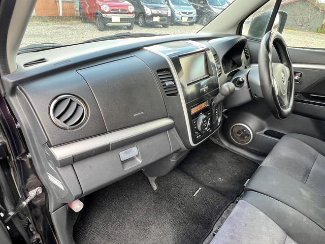 ワゴンＲスティングレー リミテッドＩＩ　純正ナビ（ワンセグＴＶ）　ＥＴＣ　バックカメラ　オートエアコン　オートライト　プッシュスタート　運転席のみシートヒーター　１４インチアルミホイール（13枚目）