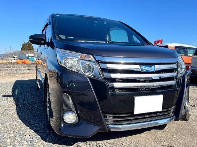 ノア ハイブリッドＳｉ　７人乗り　両側パワースライドドア　純正１０インチナビ（Ｂｌｕｅｔｏｏｔｈ・フルセグＴＶ）　バックカメラ　ＥＴＣ　前後ドラレコ　オートハイビーム　オートエアコン　プッシュスタート　純正１６インアルミ（2枚目）