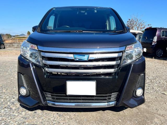 ノア ハイブリッドＳｉ　７人乗り　両側パワースライドドア　純正１０インチナビ（Ｂｌｕｅｔｏｏｔｈ・フルセグＴＶ）　バックカメラ　ＥＴＣ　前後ドラレコ　オートハイビーム　オートエアコン　プッシュスタート　純正１６インアルミ（3枚目）