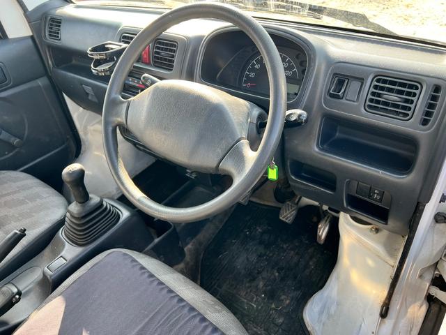 キャリイトラック ＫＣエアコン・パワステ　パートタイム４ＷＤ　　５速マニュアル　エアコン　パワステ　タイミングチェーン（12枚目）