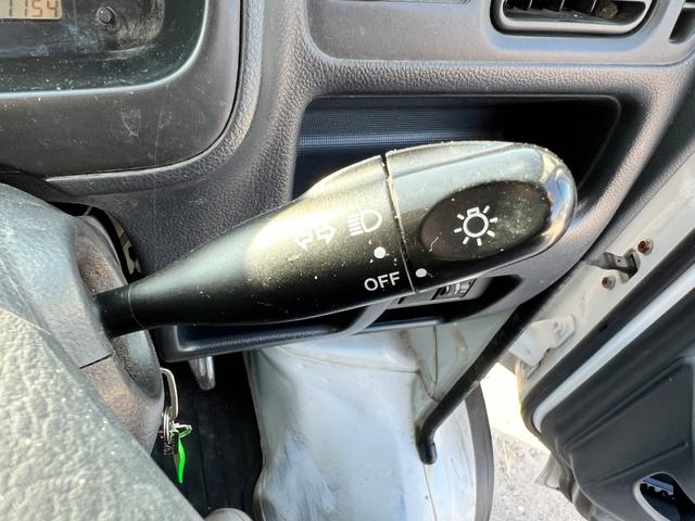 キャリイトラック ＫＣエアコン・パワステ　パートタイム４ＷＤ　　５速マニュアル　エアコン　パワステ　タイミングチェーン（24枚目）