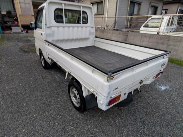 ハイゼットトラック 　４ＷＤ　ＭＴ（5枚目）