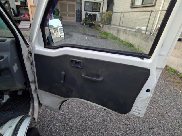 ハイゼットトラック 　４ＷＤ　ＭＴ（28枚目）