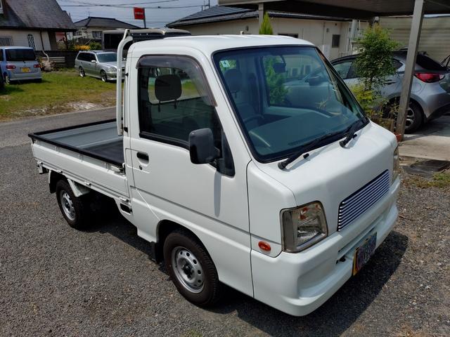 サンバートラック 　４ＷＤ　ＭＴ　エアコン　運転席エアバッグ　タイヤ新品交換済（11枚目）