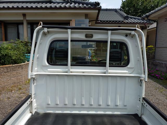 サンバートラック 　４ＷＤ　ＭＴ　エアコン　運転席エアバッグ　タイヤ新品交換済（24枚目）