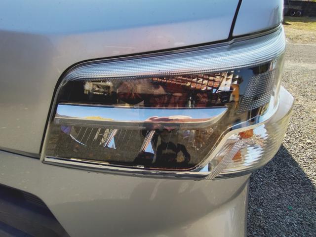 TOYOTA PIXIS VAN DELUXE SA III