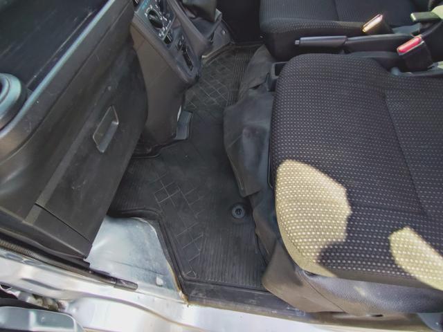 TOYOTA PIXIS VAN DELUXE SA III