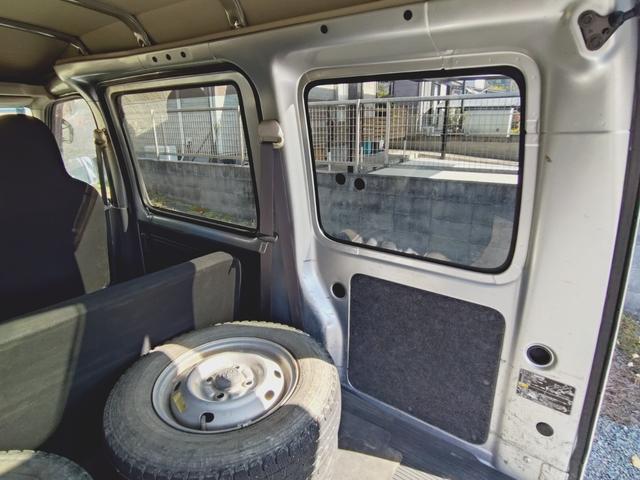 TOYOTA PIXIS VAN DELUXE SA III