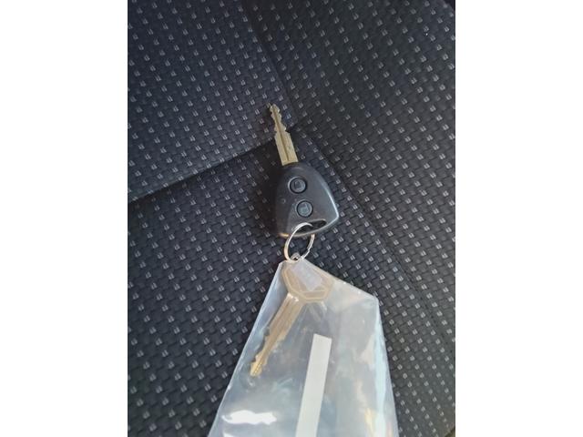 TOYOTA PIXIS VAN DELUXE SA III