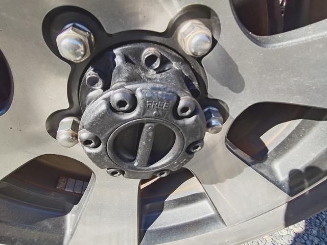 ジムニー ワイルドウインド　４ＷＤ　ＭＴ　アルミホイール　エアコン　社外バンパーＦ．Ｒ（33枚目）