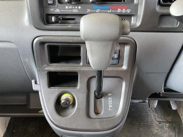 ハイゼットカーゴ 　２シーター　軽バン　ＡＴ　ＥＴＣ　両側スライドドア　エアコン　運転席エアバッグ（4枚目）