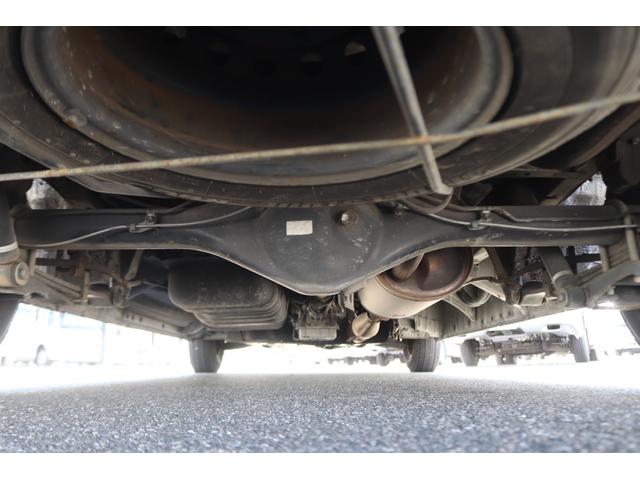 キャンピングカー ビークル ベッセル 9人乗り サブバッテリー 冷蔵庫 シンク 外部電源 8ナンバー HDDナビ ACコンセント 給排水ポリタンク ベンチレーター テーブル ETC ガソリン 2WD 2段ベッド(16枚目)