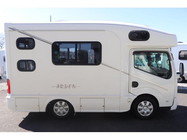 キャンピングカー AtoZ アーデン 7名乗車 FFヒーター 1500Wインバーター ツインサブBT 電子レンジ ルーフベント シンク兼用アウターシャワー 冷蔵庫 サイドオーニング 外部電源 走行充電 ポータブルナビ 給排水ポリタンク(50枚目)