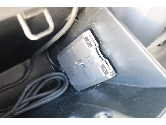 キャンピングカー AtoZ アミティ 7名乗車 シンク 冷蔵庫 FFヒーター リヤクーラー サブBT ルーフベント シンク兼用アウターシャワー 常設2段ベッド ETC 外部電源 テーブル カーテン DCソケット(34枚目)