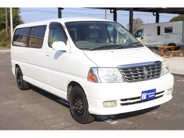 トヨタ グランドハイエース キャンピングカー オリジナル ８ナンバー ８名乗車 ｈｄｄナビ フリップダウンモニター シンク兼用アウターシャワー 99 0万円 平成12年 00年 佐賀県 中古車 価格 Com