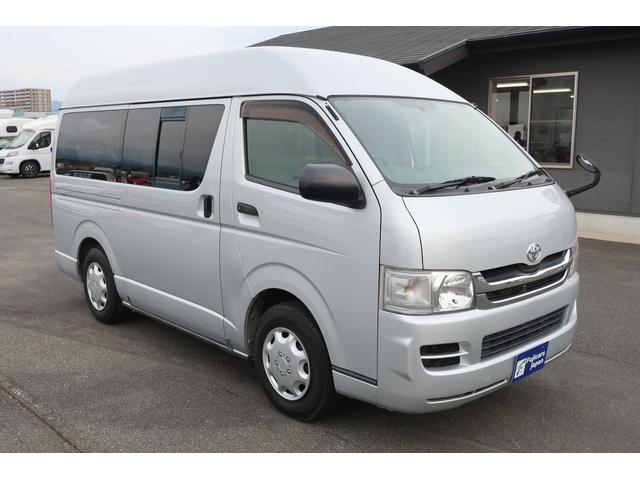 リンエイ　バカンチェス　８名乗車　５ＭＴ　シンク　２段ベッド　サブバッテリー　ＦＦヒーター　１２００Ｗインバーター　テーブル　電圧計　ＤＣ１２Ｖソケット　ＴＶ　リヤクーラーリヤヒーター　走行充電　給排水ポリタンク　ＥＴＣ(18枚目)