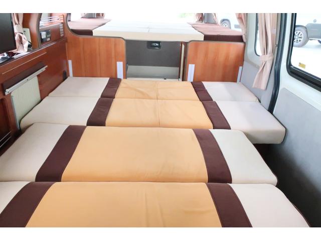 ナッツRV リーク 7名乗車 シンク 冷蔵庫 ツインサブバッテリー 電子レンジ 1000Wインバーター TV アウターシャワー 外部電源 メモリーナビ バックカメラ ETC 網戸 テーブル リアクーラーヒーター(13枚目)