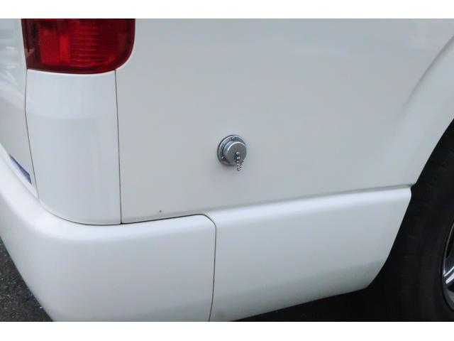 ナッツRV リーク 7名乗車 シンク 冷蔵庫 ツインサブバッテリー 電子レンジ 1000Wインバーター TV アウターシャワー 外部電源 メモリーナビ バックカメラ ETC 網戸 テーブル リアクーラーヒーター(42枚目)