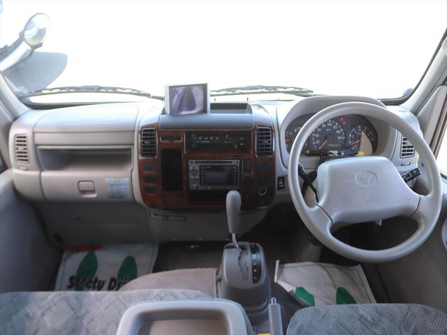 カムロード バンテック コルドバンクス 7人乗り DC60L冷蔵庫 ソーラーパネル ツインサブバッテリー シンク 2口コンロ 走行充電 外部充電 ルーフベント リアラダー 2段ベッド マルチルーム キャブコン(14枚目)