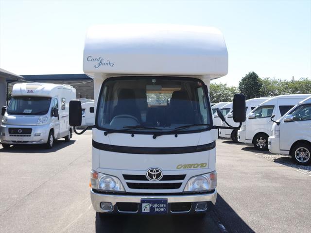 カムロード バンテック コルドバンクス 7人乗り DC60L冷蔵庫 ソーラーパネル ツインサブバッテリー シンク 2口コンロ 走行充電 外部充電 ルーフベント リアラダー 2段ベッド マルチルーム キャブコン(23枚目)