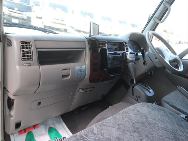 カムロード バンテック コルドバンクス 7人乗り DC60L冷蔵庫 ソーラーパネル ツインサブバッテリー シンク 2口コンロ 走行充電 外部充電 ルーフベント リアラダー 2段ベッド マルチルーム キャブコン(29枚目)