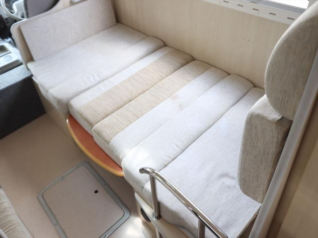 カムロード バンテック コルドバンクス 7人乗り DC60L冷蔵庫 ソーラーパネル ツインサブバッテリー シンク 2口コンロ 走行充電 外部充電 ルーフベント リアラダー 2段ベッド マルチルーム キャブコン(43枚目)