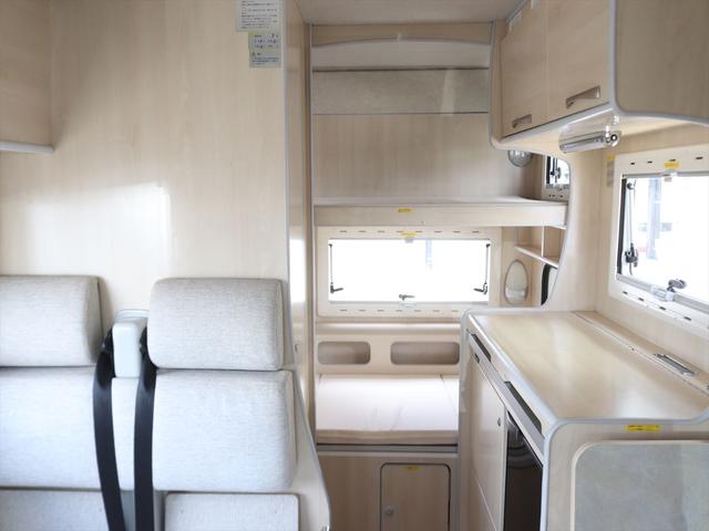 カムロード バンテック コルドバンクス 7人乗り DC60L冷蔵庫 ソーラーパネル ツインサブバッテリー シンク 2口コンロ 走行充電 外部充電 ルーフベント リアラダー 2段ベッド マルチルーム キャブコン(44枚目)