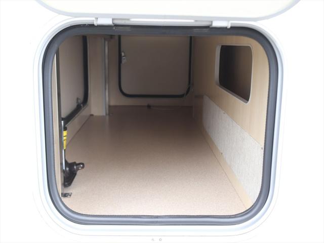 カムロード バンテック コルドバンクス 7人乗り DC60L冷蔵庫 ソーラーパネル ツインサブバッテリー シンク 2口コンロ 走行充電 外部充電 ルーフベント リアラダー 2段ベッド マルチルーム キャブコン(66枚目)