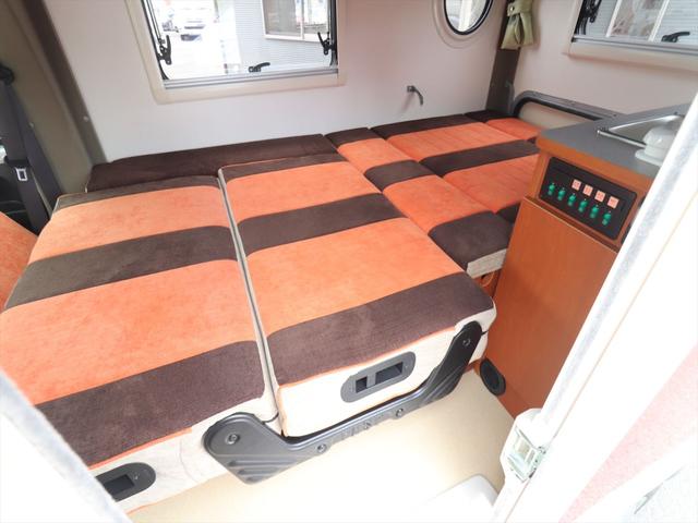ハイゼットトラック インディアナＲＶ　インディ７２７　タイプＳ　キャンピングカー　ポップアップルーフ　オートマ　外部充電　５００Ｗインバーター　シンク　シングルサブバッテリー　走行充電　アウターシャワー　常時バックミラーモニター　ＥＴＣ　軽キャン（53枚目）
